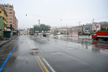 Genova, secondo giorno dopo stretta emergenza coronavirus