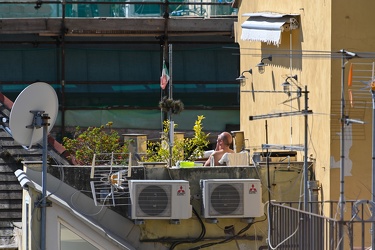 Genova - domenica mattina sui tetti del centro storico dopo stre