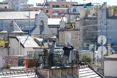 Genova - domenica mattina sui tetti del centro storico dopo stre