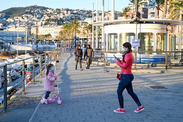 Genova - domenica pomeriggio al porto antico