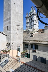 Genova - emergenza coronavirus - campanile san lorenzo alla fine