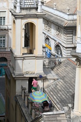 Genova - emergenza coronavirus - vita su tetti e terrazzi
