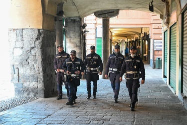 Genova - un'altra giornta di emergenza coronavirus, mercoledi 18