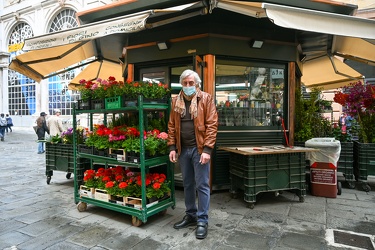 Genova, centro - il primo giorno della nuova fase emergenza covi