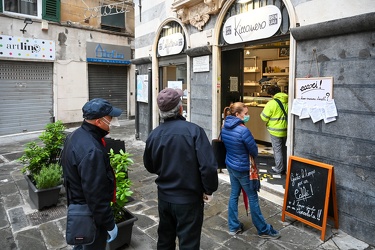 Genova, centro - il primo giorno della nuova fase emergenza covi