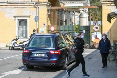 Genova, cimitero Staglieno - mattina congestionata a causa della