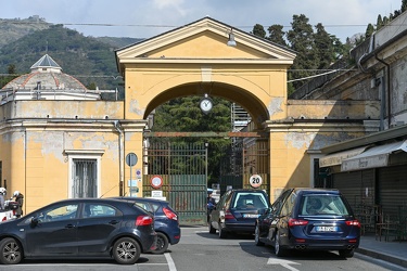 Genova, cimitero Staglieno - mattina congestionata a causa della