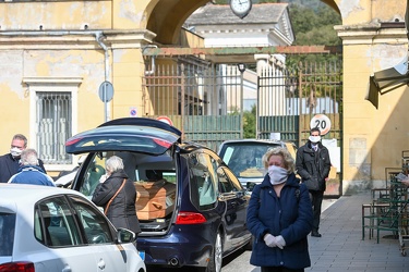 Genova, cimitero Staglieno - mattina congestionata a causa della