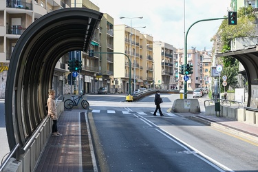 Genova, strade deserte, inizia una nuova settimana di emergenza