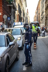 emergenza coronavirus controlli via assarotti 11042020-3297