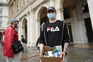 Genova, piazza de ferrari - protesta manifestazione commercianti