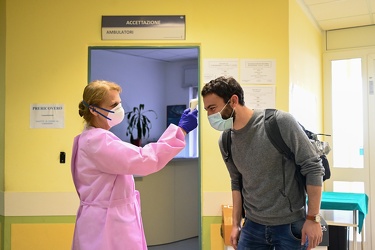 Genova Voltri, Ospedale San Carlo - situazione fase 2, lento rit