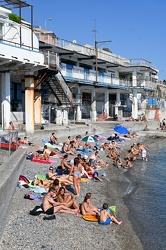 Genova, domenica di agosto sulle spiagge