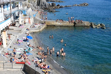 Genova, domenica di agosto sulle spiagge