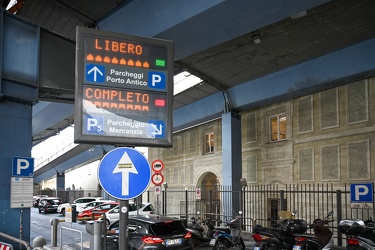 Genova, prima settimana dopo ferragosto - turisti porto antico