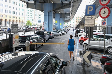 Genova, prima settimana dopo ferragosto - turisti porto antico