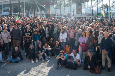 Genova, piazza Caricamento - manifestazione no vax no green pass