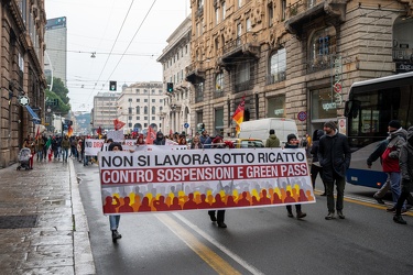 Genova, manifestazione No Vax No Gren Pass