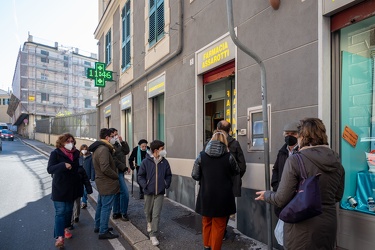 Genova, nuove regole green pass, tamponi in farmacia