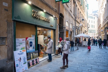 Genova, nuove regole green pass, tamponi in farmacia