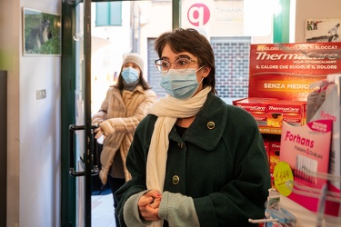 Genova, nuove regole green pass, tamponi in farmacia