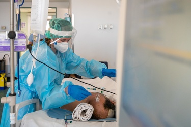 Genova, ospedale San Martino - terapia intensiva Covid