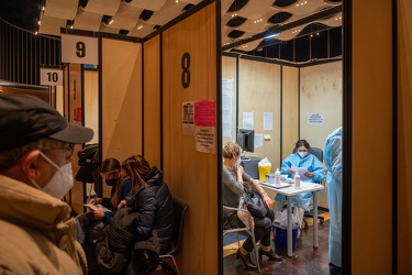 Genova, hub vaccinale teatro gioventu