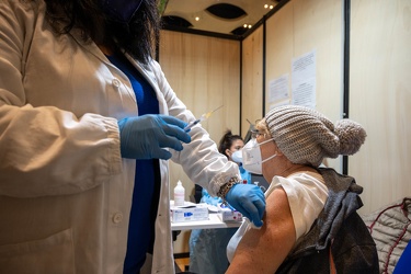 Genova, hub vaccinale teatro gioventu