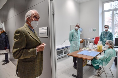 Silver Vaccine day Quarto 12022021-3972