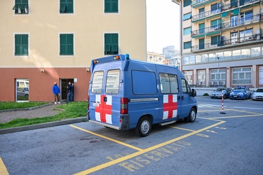 Genova, via dei mille, caserma Sturla - inizia la vaccinazione p