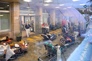 Genova, pronto soccorso Galliera emergenza seconda ondata corona