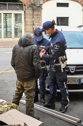Genova, Sampierdarena - controlli polizia municipale ordinanza m