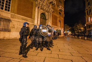 emergenza coronavirus protesta tensione centro 28102020