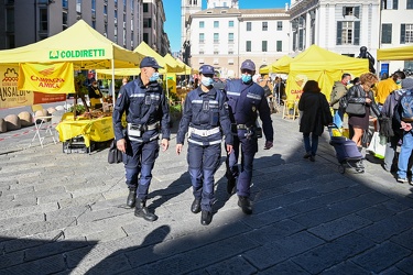 Genova, verso ordinanza mascherina ovunque