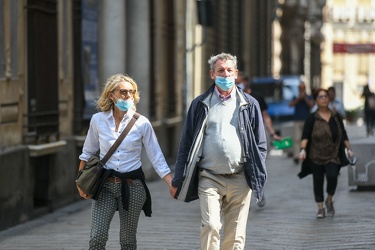 Genova, centro - ordinanza mascherina all'aperto causa covid