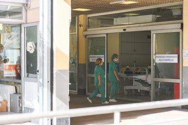 Genova - la situazione negli ospedali seconda ondata covid