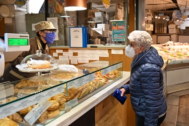 Genova, iniziativa sconti spesa anziani over 65