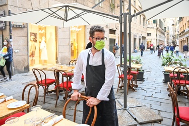 Genova, piazza Soziglia - dehors caffetteria che la sera viene c