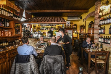 emergenza coronavirus ristorante apre pubblico zona arancione 06042021