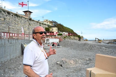 Genova, bagni San Nazaro in Corso Italia - preparazione apertura