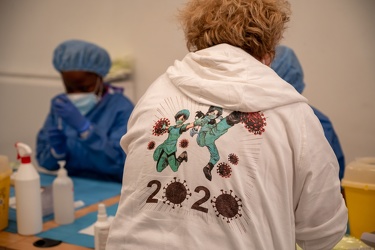 Genova, albergo dei poveri - inizia vaccinazione personale unive