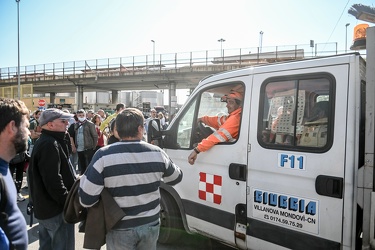 Green pass lavoro blocco varchi portuali Ge15102021-59