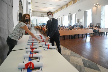 Genova, albergo dei poveri - consegna diplomi di laurea in prese