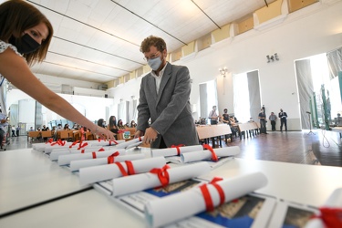 Genova, albergo dei poveri - consegna diplomi di laurea in prese