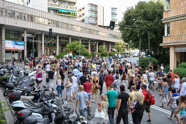 Genova, manifestazione no vax contro vaccinazione e green pass