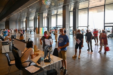 Genova, open day campagna vaccinale - hub in fiera