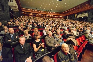 Genova - teatro Carlo Felice - iniziativa secolo xix - ai miei t