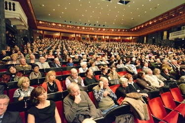 Genova - teatro Carlo Felice - iniziativa secolo xix - ai miei t