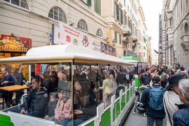 Genova, centro - turisti weekend di Paqua