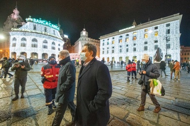 Genova, piazza De Ferrari - illuminazion e luminarie natale fest